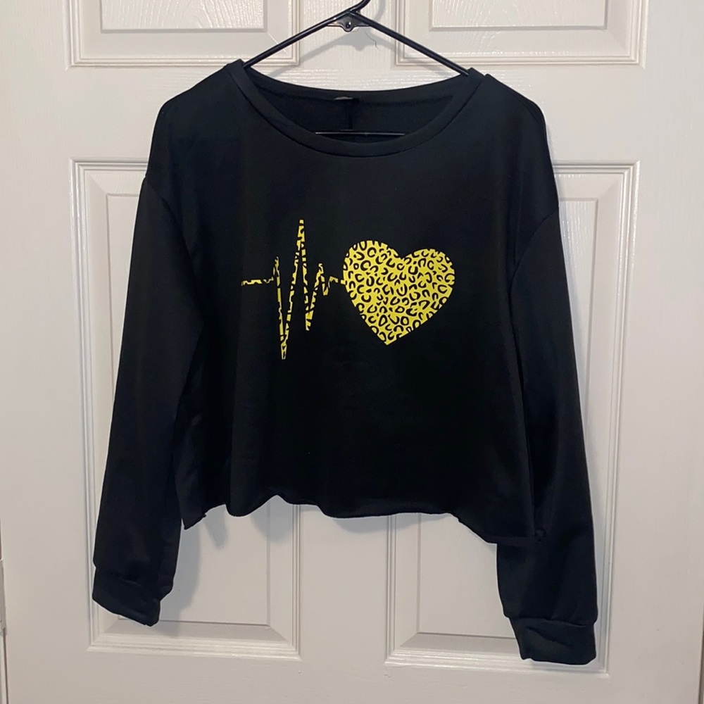 Leopard print Heart crop sweatshirt